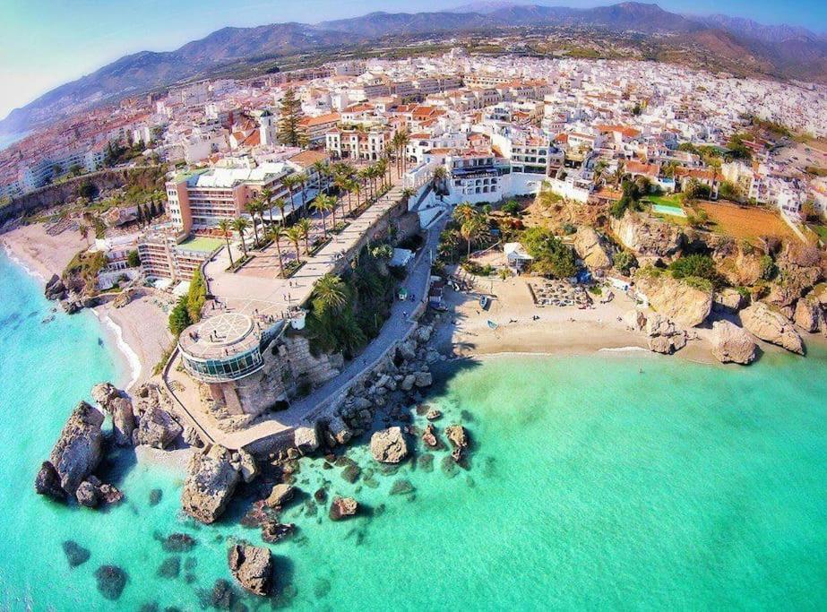 Playa Burriana, Tva Terasser, Havsutsikt, Pool ネルハ エクステリア 写真